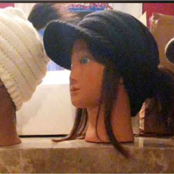 Beige Messy Pony Tail Beany Cap/Hat - Picture 4 of 5